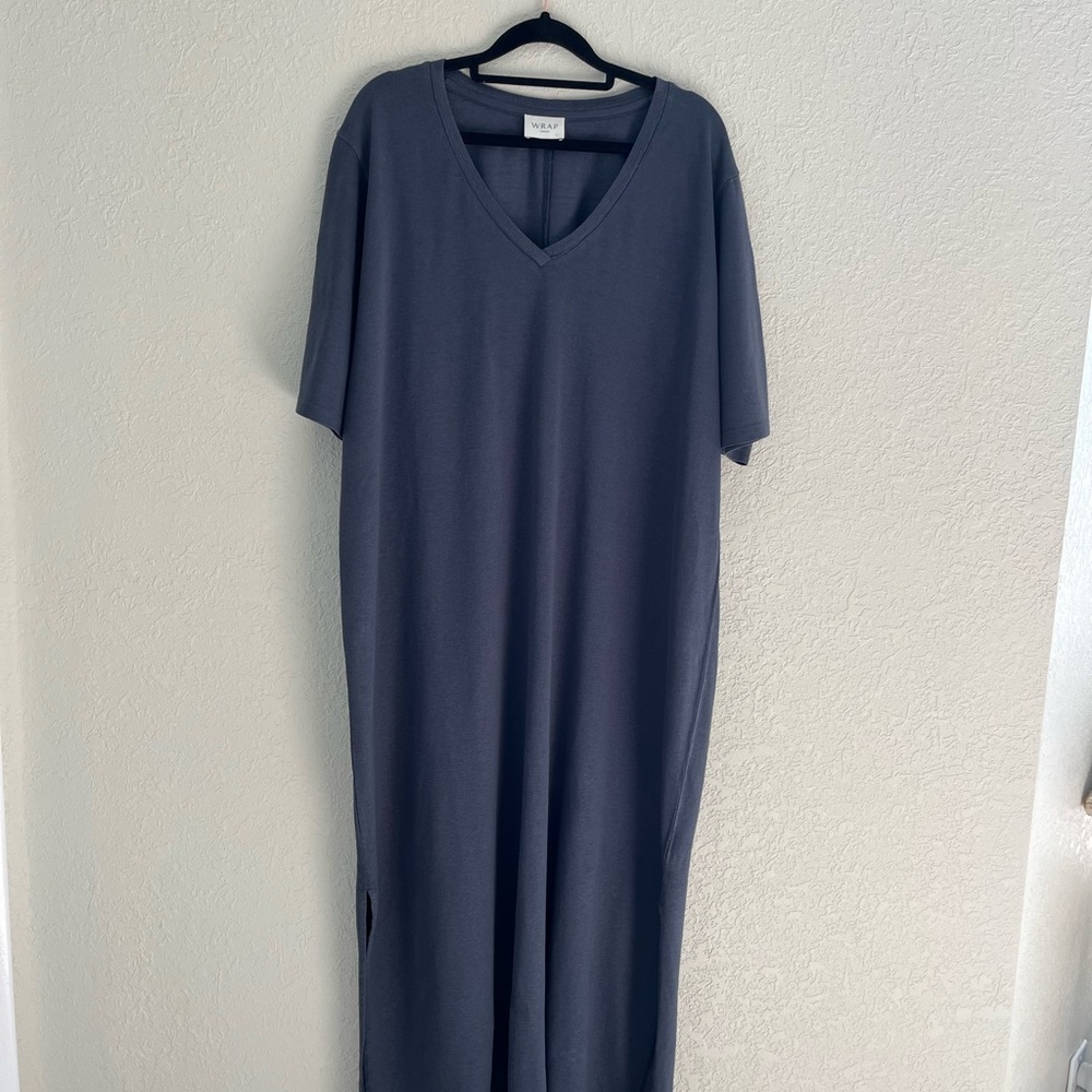 Navy V-Neck Maxi Dress